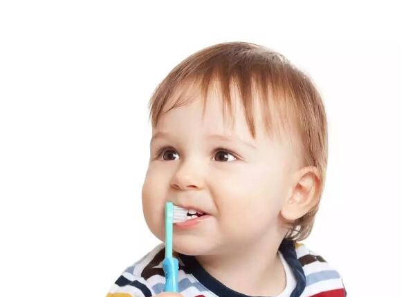 傳言：兒童使用電動牙刷有弊端！真相究竟是什么？