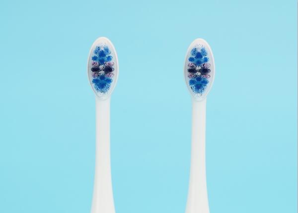 電動(dòng)牙刷刷頭什么形狀好？平的好還是不平的好？