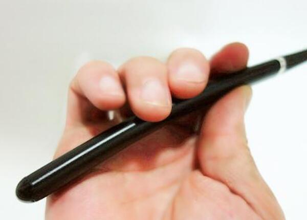 手動牙刷手柄設(shè)計原理是什么？選人體工學(xué)設(shè)計牙刷