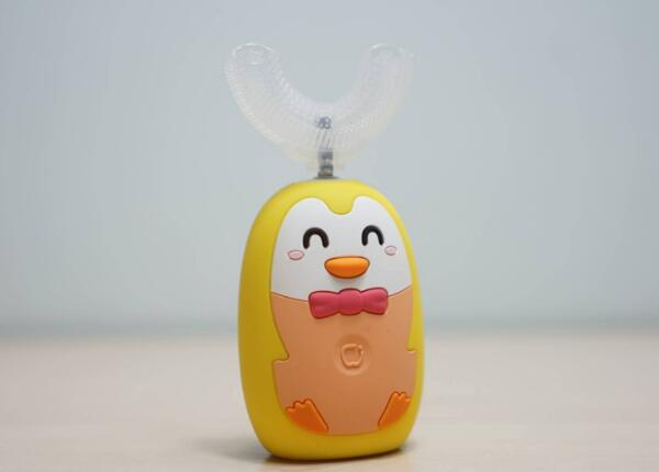 u形兒童牙刷使用方法：u形牙刷該怎么護理？