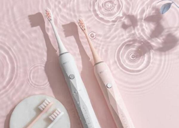 國內(nèi)電動(dòng)牙刷市場價(jià)格揭秘