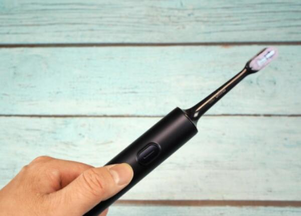 使用電動(dòng)牙刷手抖怎么辦？解決刷牙手抖的幾大措施