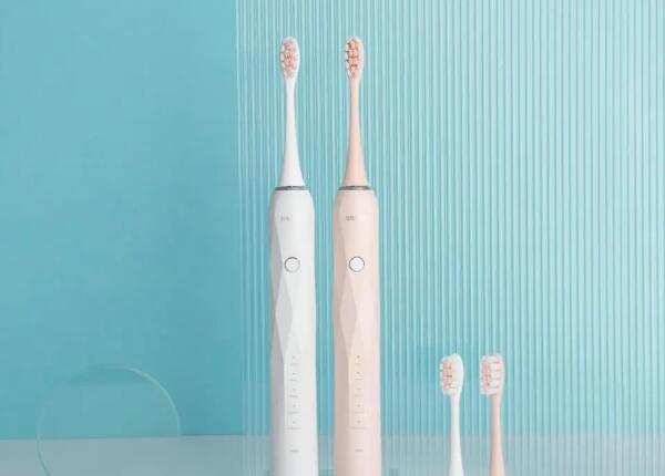 新入手電動(dòng)牙刷怎么使用？牙刷正確使用指南大揭秘，新手必看